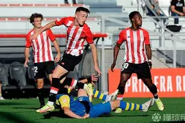 博鱼体育官网-毕尔巴鄂竞技训练开放日，加时末段主帅复盘引欢呼，欧篮联在即，球队文化再被提及